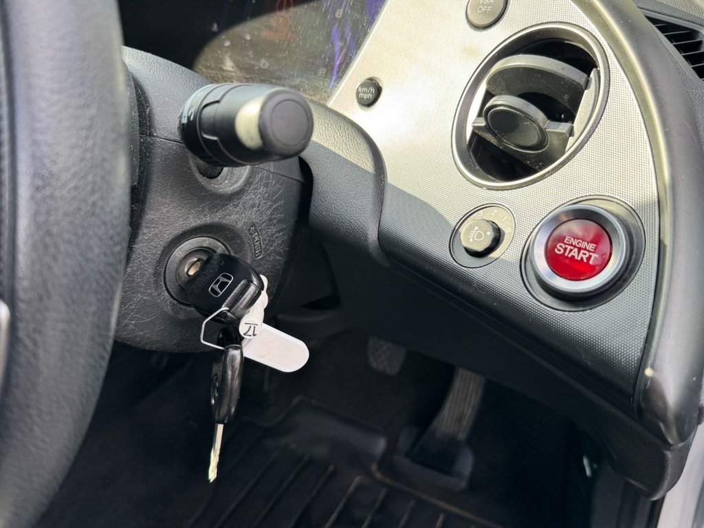 Used Honda Civic 2011 for sale - 76520552: Photo 16