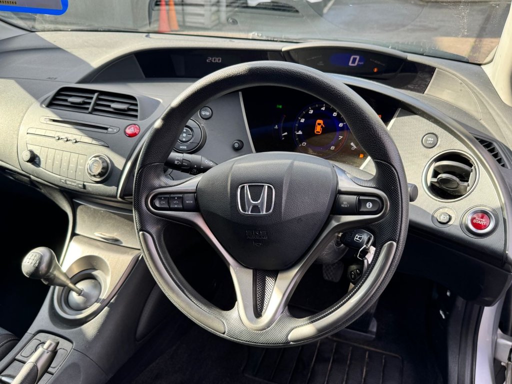 Used Honda Civic 2011 for sale - 76520552: Photo 17