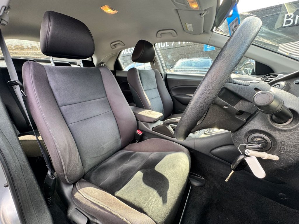 Used Honda Civic 2011 for sale - 76520552: Photo 19