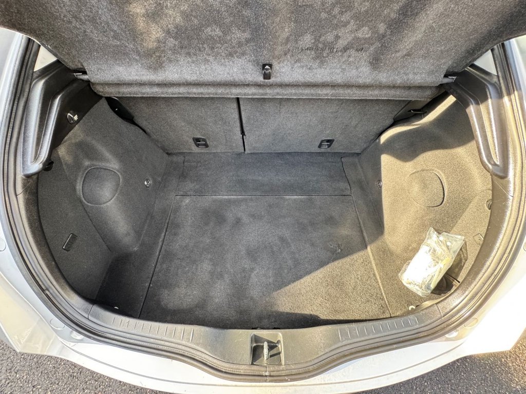 Used Honda Civic 2011 for sale - 76520552: Photo 26