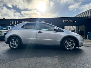 Used Honda Civic 2011 for sale - 76520552: Photo