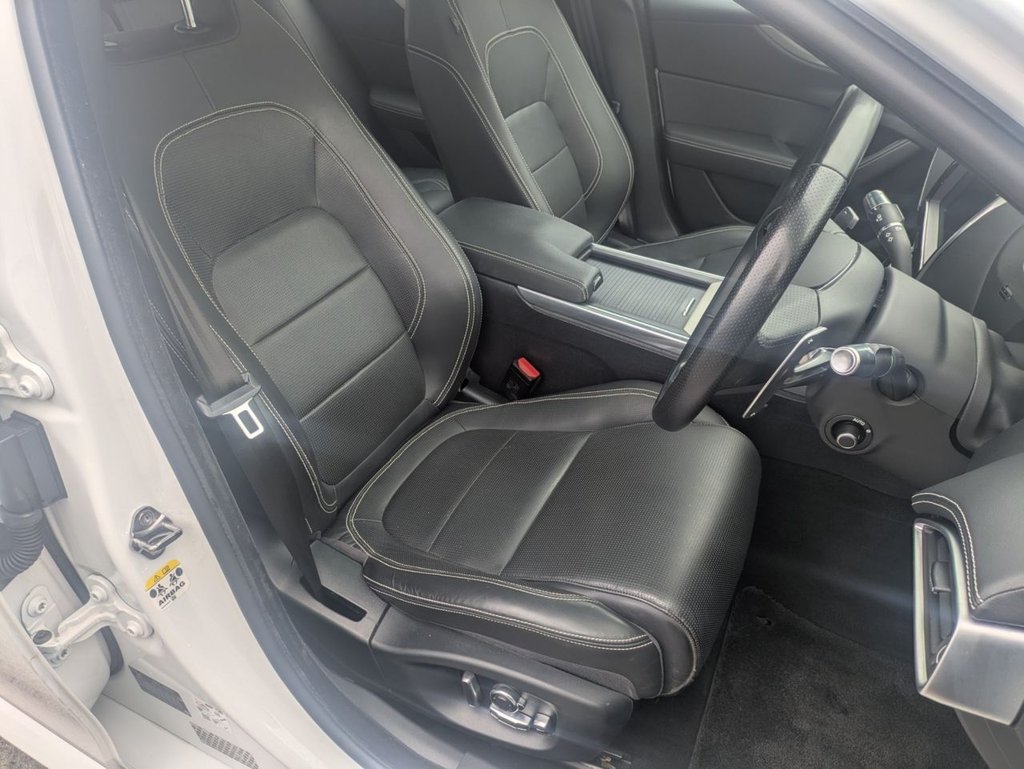 Used Jaguar XE 2018 for sale - 74833318: Photo 13