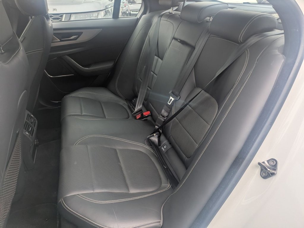 Used Jaguar XE 2018 for sale - 74833318: Photo 15