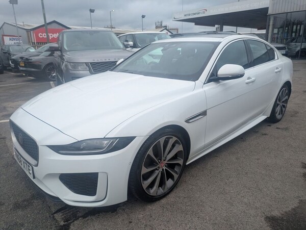 Used Jaguar XE 2018 for sale - 74833318: Photo 3