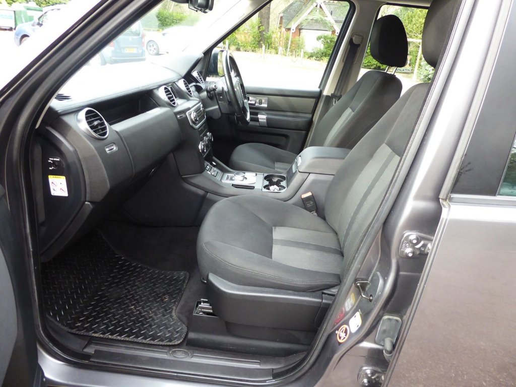 Used Land Rover Discovery 2015 for sale - 78082552: Photo 17