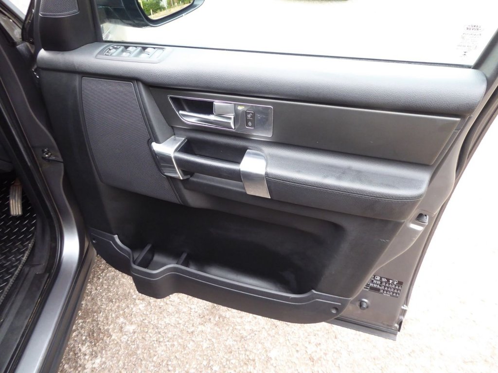 Used Land Rover Discovery 2015 for sale - 78082552: Photo 24