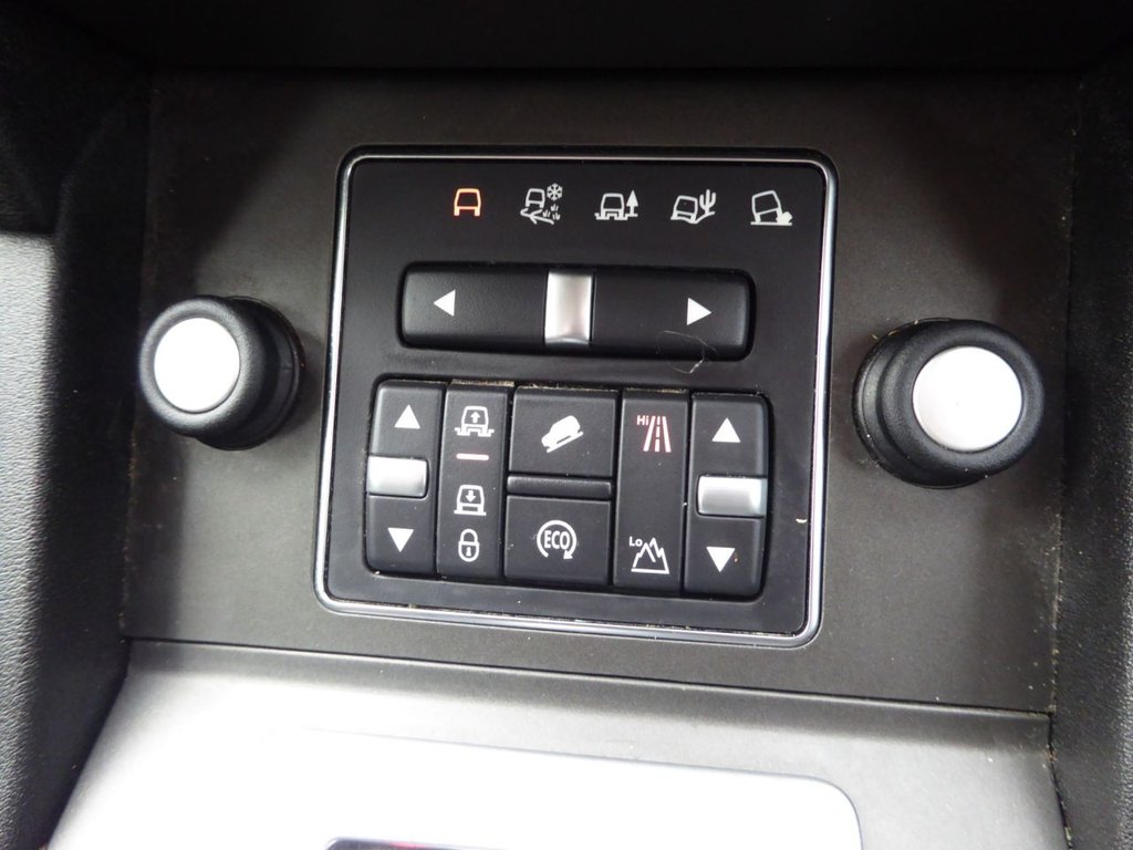 Used Land Rover Discovery 2015 for sale - 78082552: Photo 31