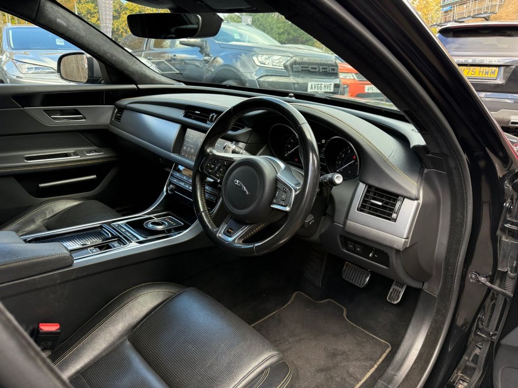 Used Jaguar XF 2018 for sale - 76376072: Photo 15