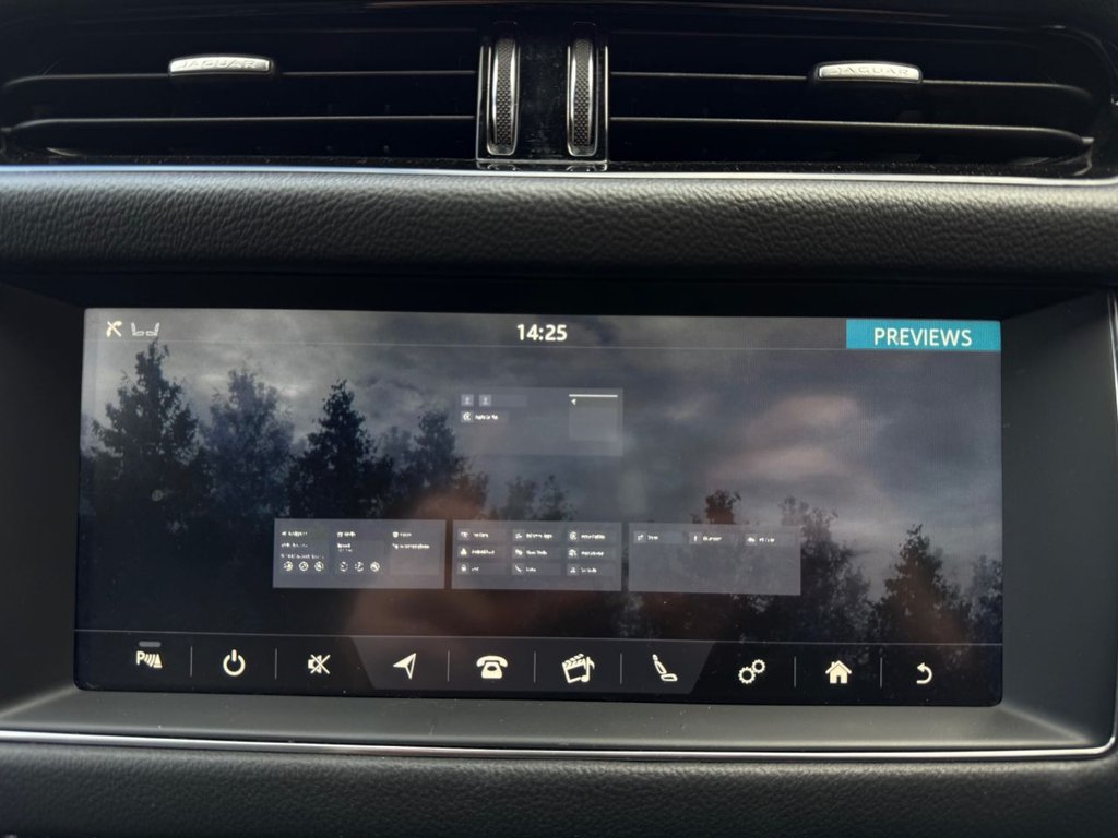 Used Jaguar XF 2018 for sale - 76376072: Photo 24