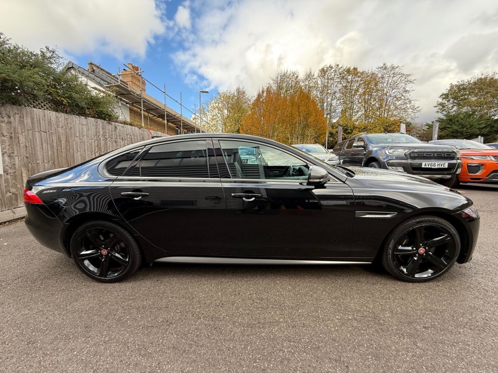 Used Jaguar XF 2018 for sale - 76376072: Photo 8