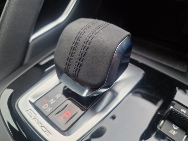 Used Jaguar E-Pace 2022 for sale - 72910921: Photo 25
