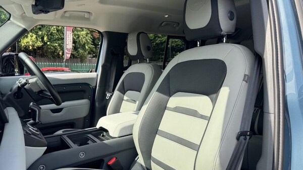 Used Land Rover Defender 2021 for sale - 72042906: Photo 21
