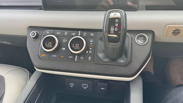 Used Land Rover Defender 2021 for sale - 72042906: Photo 29