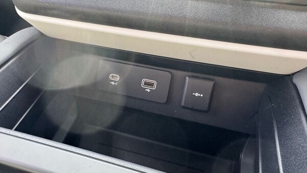Used Land Rover Defender 2021 for sale - 72042906: Photo 34