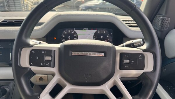 Used Land Rover Defender 2021 for sale - 72042906: Photo 36