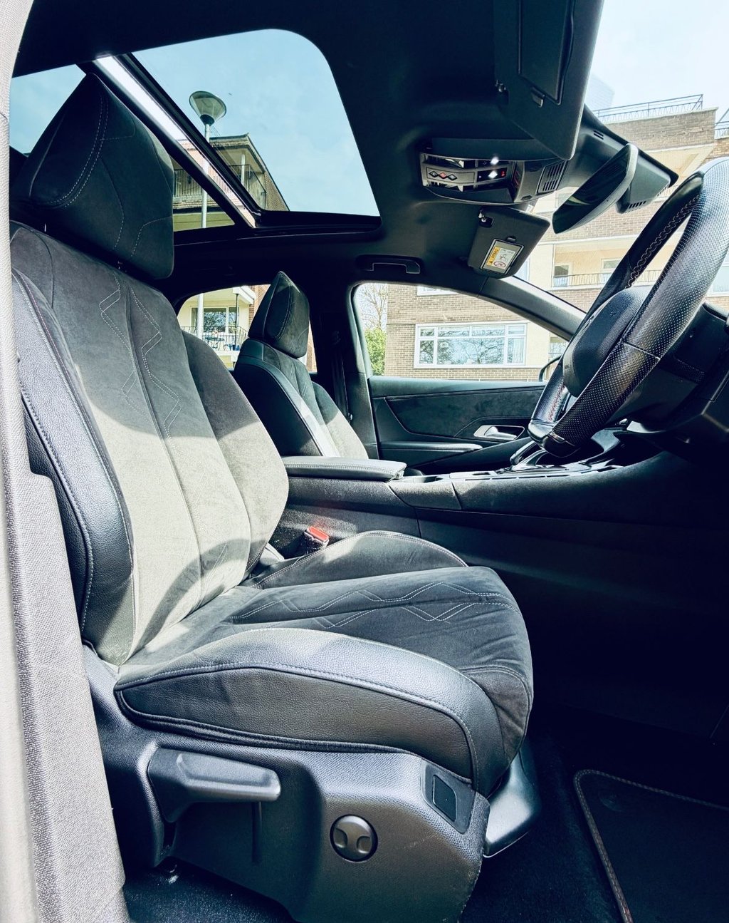 Used DS Automobiles DS 7 Crossback 2018 for sale - 77967410: Photo 24