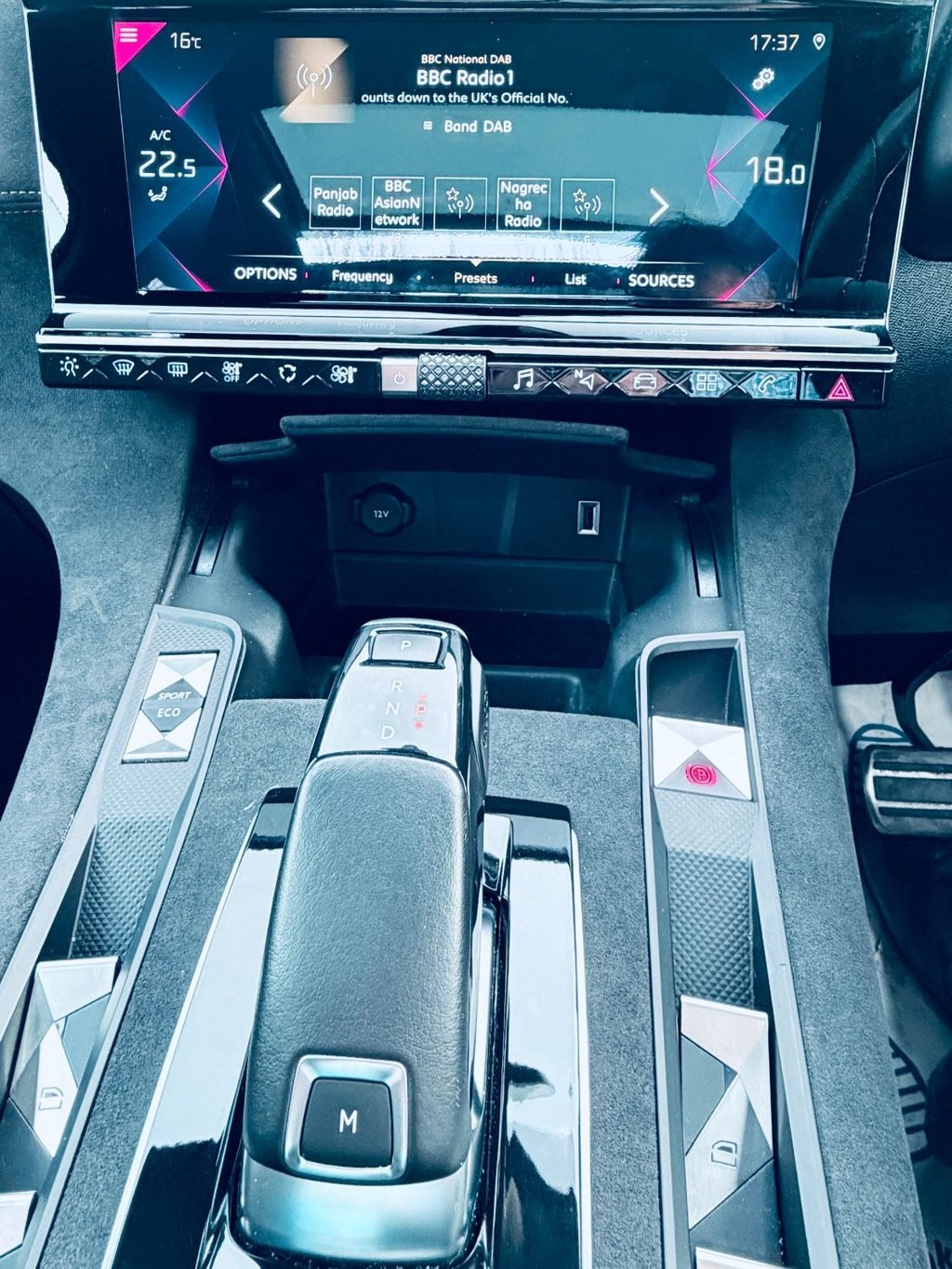 Used DS Automobiles DS 7 Crossback 2018 for sale - 77967410: Photo 28