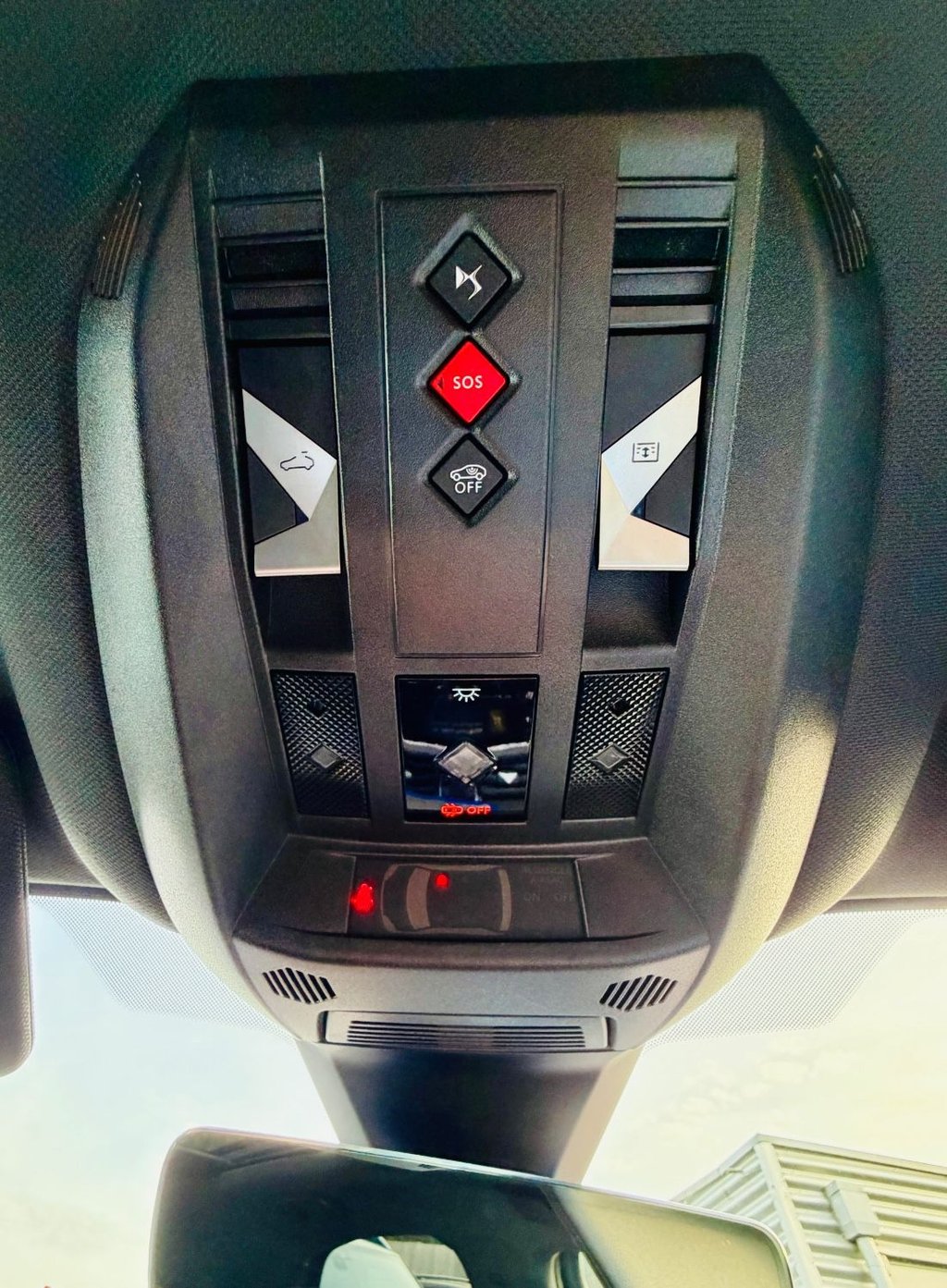 Used DS Automobiles DS 7 Crossback 2018 for sale - 77967410: Photo 35