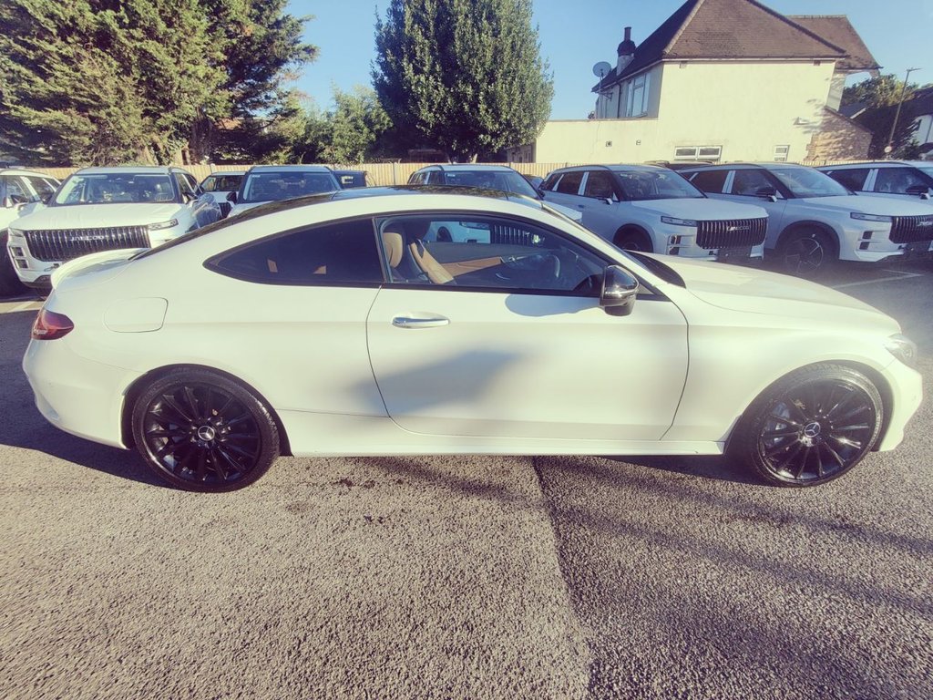 Used Mercedes-Benz C Class 2016 for sale - 76039124: Photo 4