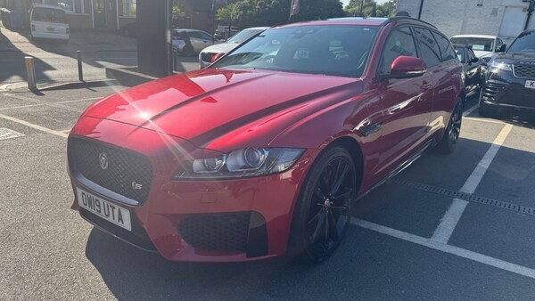 Used Jaguar XF 2019 for sale - 74675519: Photo 4