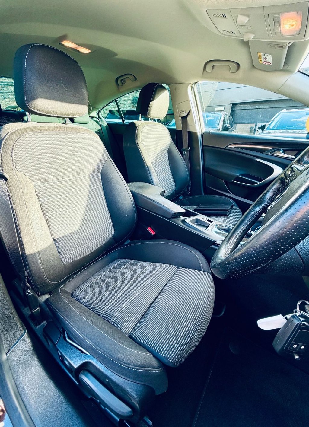 Used Vauxhall Insignia 2017 for sale - 77133026: Photo 16