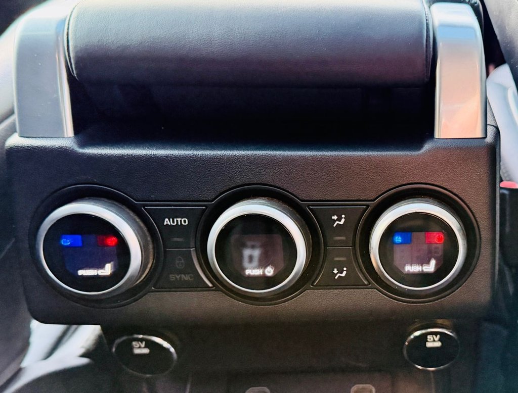 Used Land Rover Discovery 2017 for sale - 76848307: Photo 25