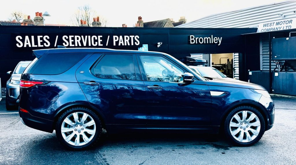 Used Land Rover Discovery 2017 for sale - 76848307: Photo 4