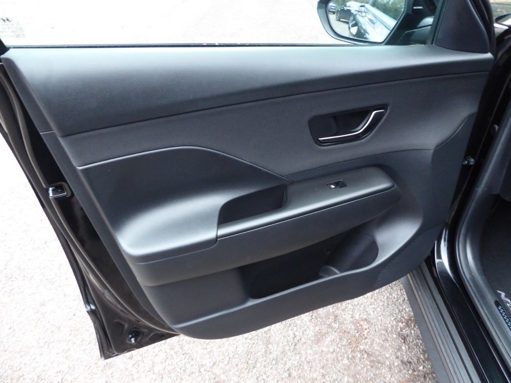 Used Hyundai KONA 2023 for sale - 76950392: Photo 18