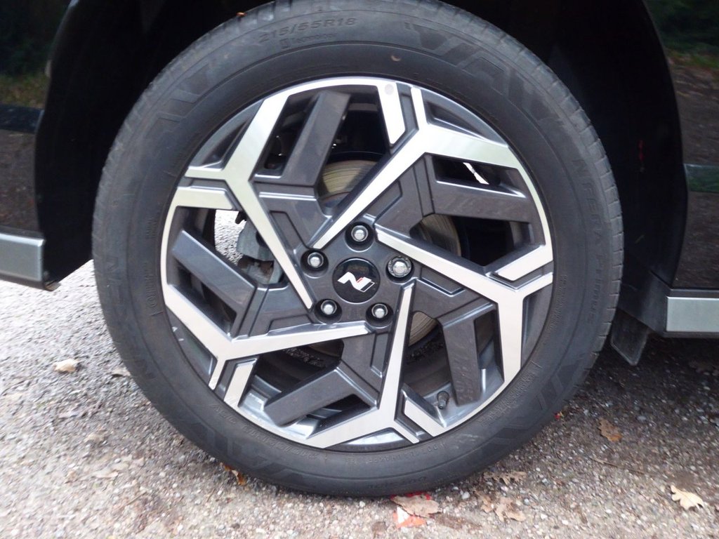 Used Hyundai KONA 2023 for sale - 76950392: Photo 4