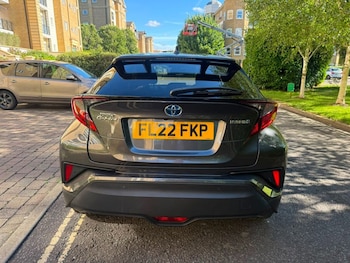 Used Toyota C-HR 2022 for sale - 78908407: Photo