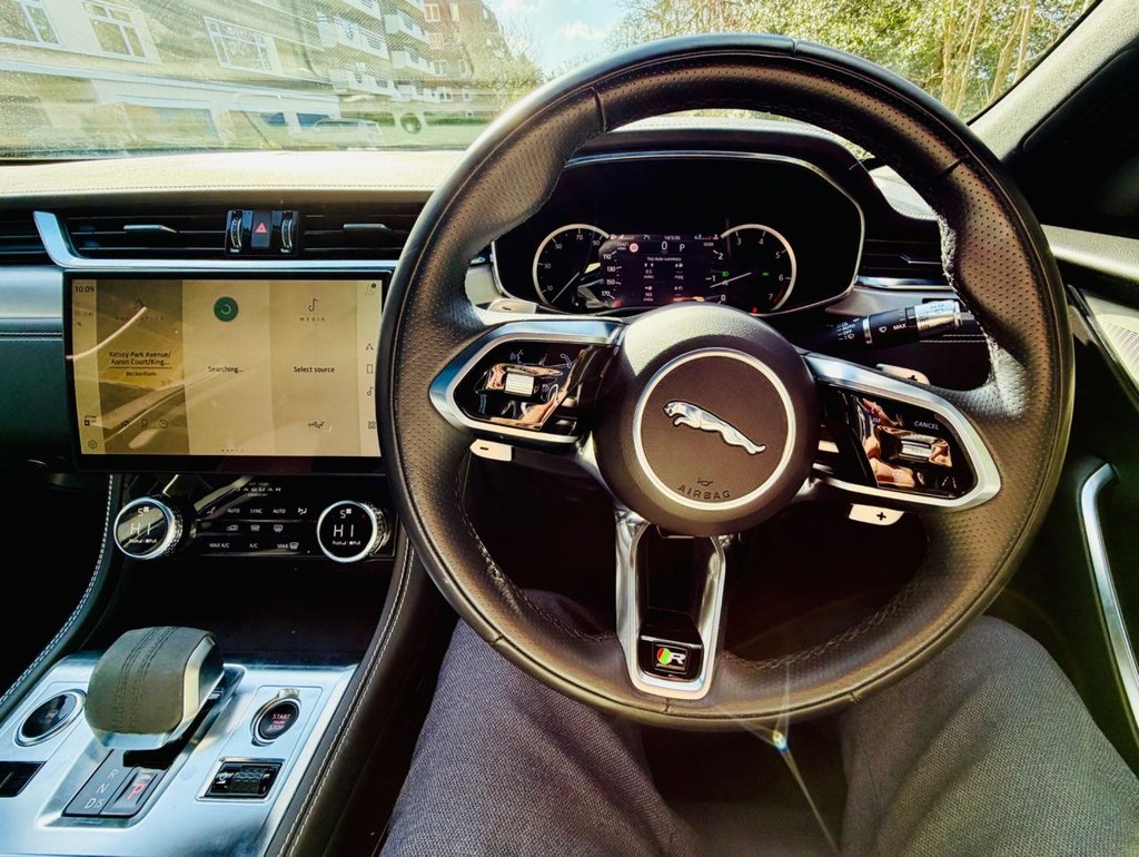 Used Jaguar F-Pace 2022 for sale - 77891231: Photo 20