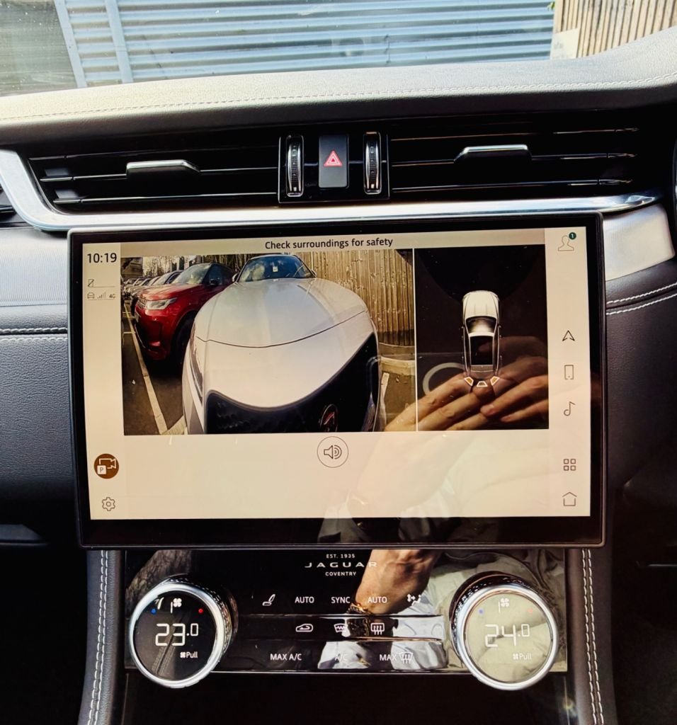 Used Jaguar F-Pace 2022 for sale - 77891231: Photo 29