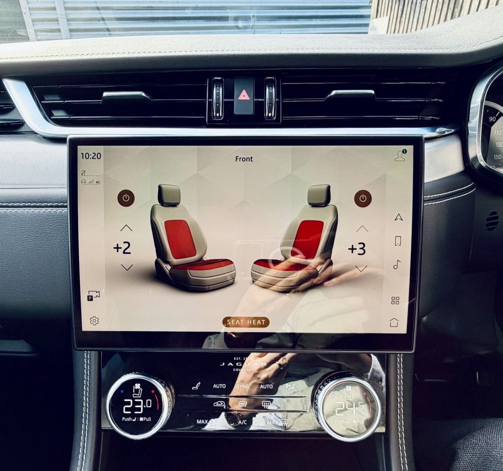 Used Jaguar F-Pace 2022 for sale - 77891231: Photo 30