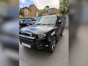 Used Land Rover Defender 2022 for sale - 75727706: Photo