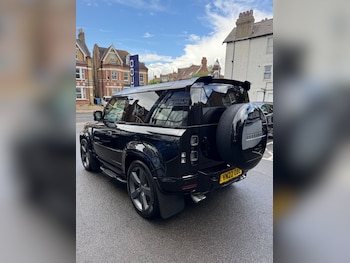 Used Land Rover Defender 2022 for sale - 75727706: Photo