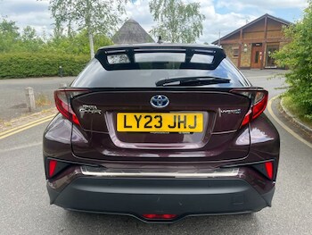 Used Toyota C-HR 2023 for sale - 74689449: Photo