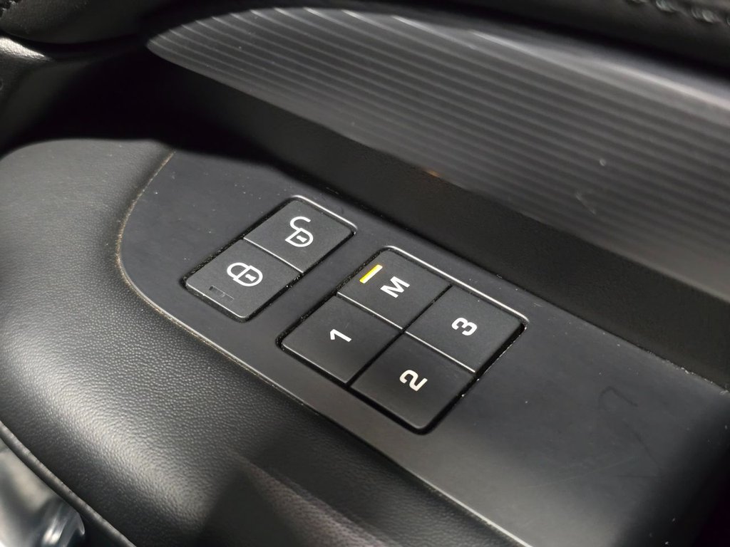 Vehicle 33