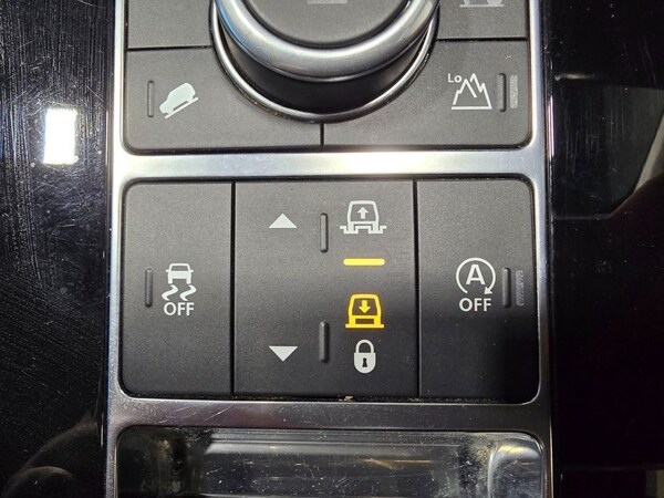 Used Land Rover Discovery 2018 for sale - 73796135: Photo 37