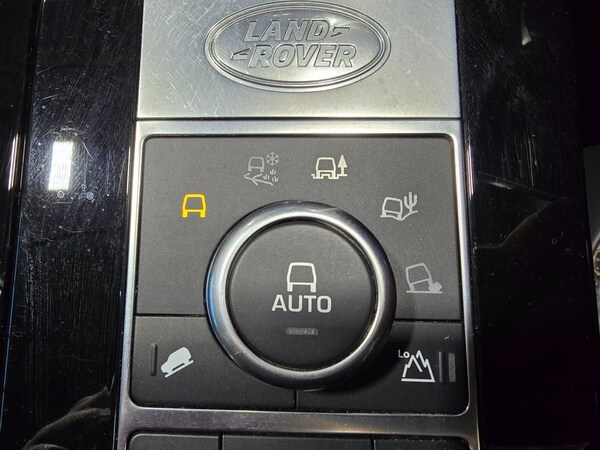 Used Land Rover Discovery 2018 for sale - 73796135: Photo 38