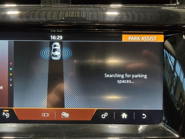 Used Land Rover Discovery 2018 for sale - 73796135: Photo 43