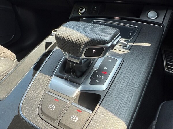 Used Audi Q5 2020 for sale - 75631099: Photo 25