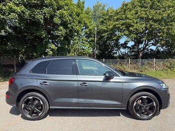 Used Audi Q5 2020 for sale - 75631099: Photo