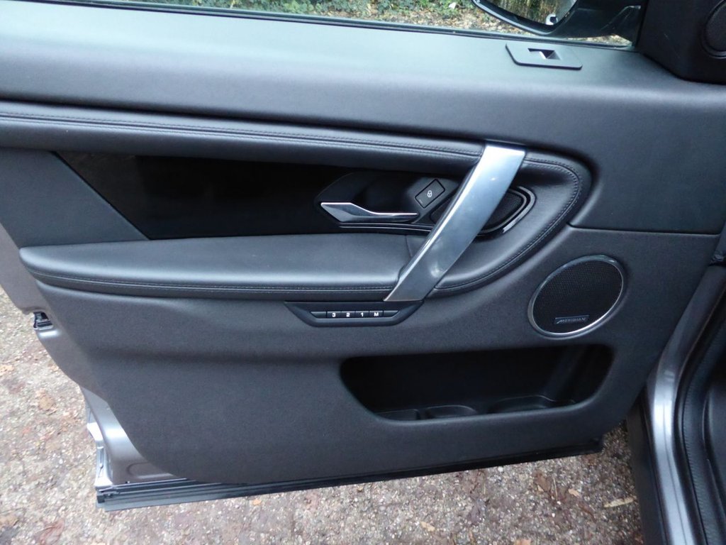 Used Land Rover Discovery Sport 2020 for sale - 76950550: Photo 13