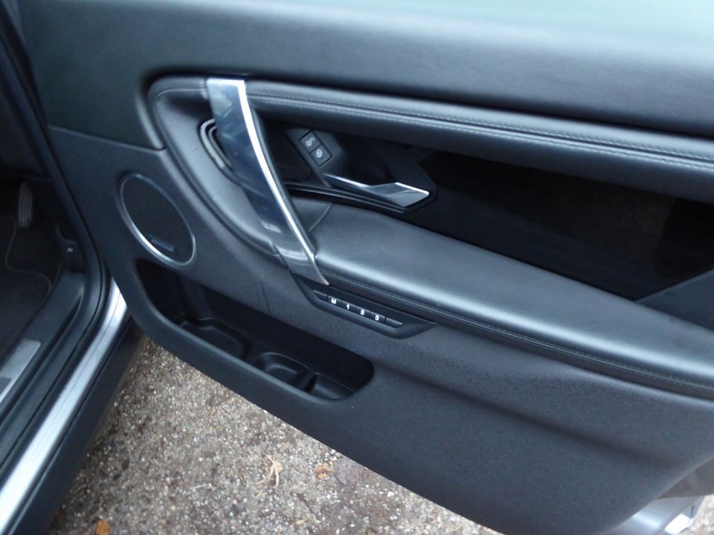 Used Land Rover Discovery Sport 2020 for sale - 76950550: Photo 20