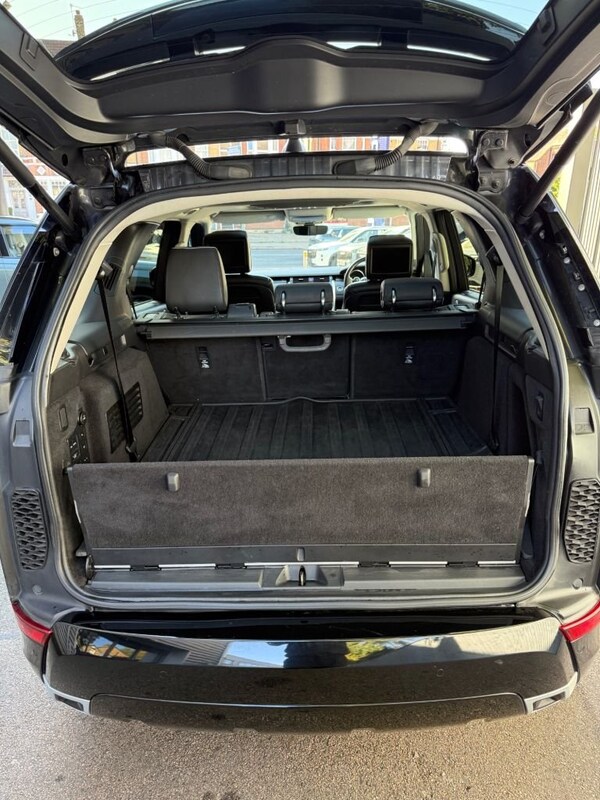 Used Land Rover Discovery 2017 for sale - 76080782: Photo 8