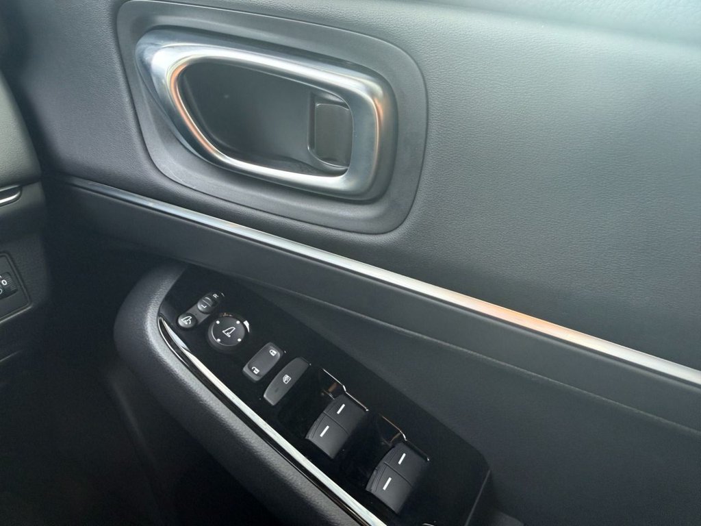 Used Honda HR-V 2023 for sale - 76147791: Photo 30