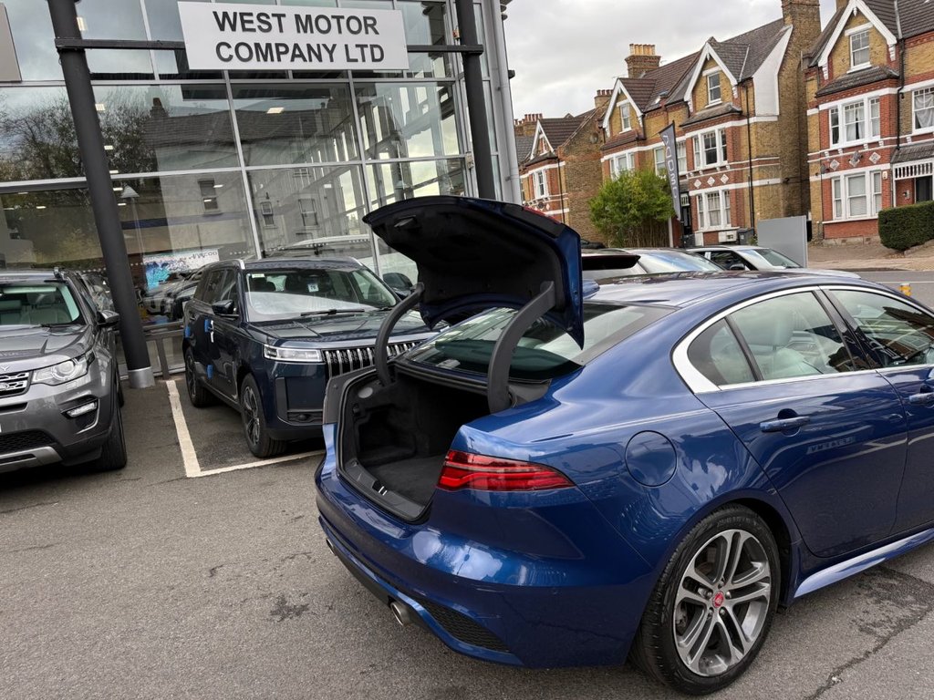 Used Jaguar XE 2021 for sale - 76386390: Photo 10