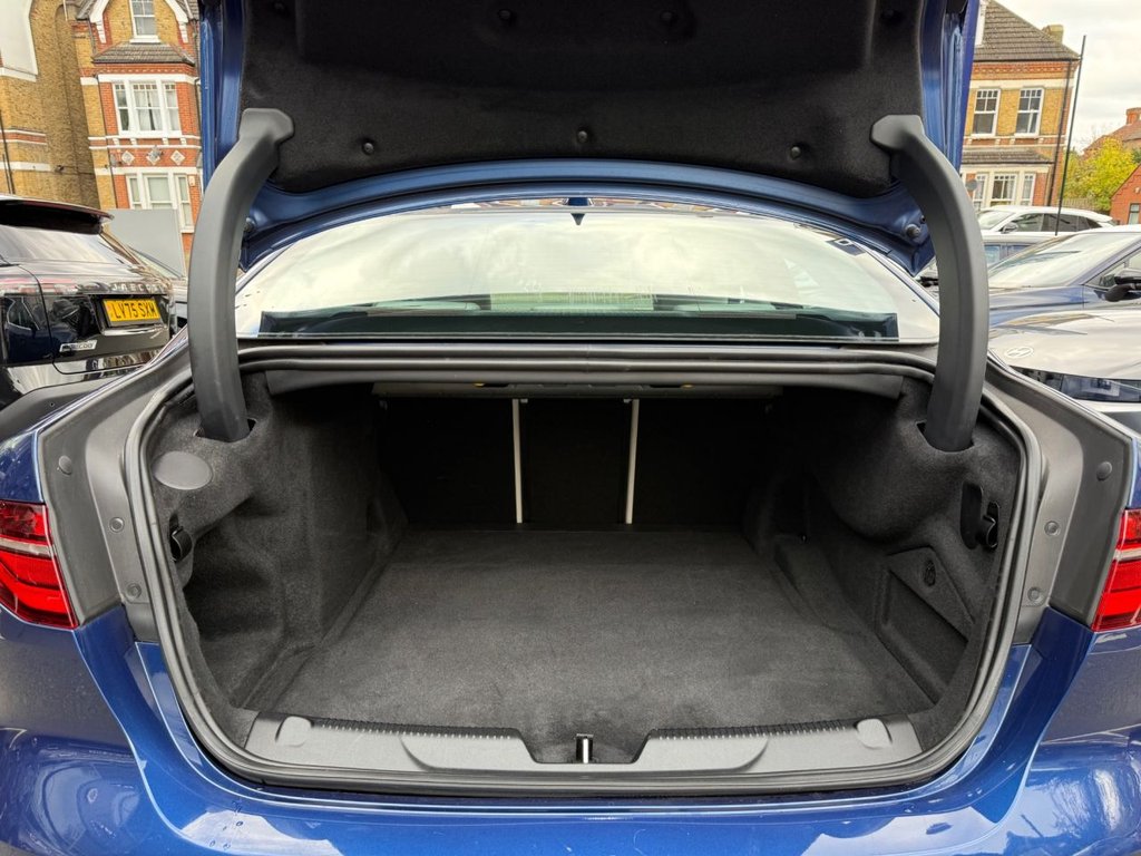 Used Jaguar XE 2021 for sale - 76386390: Photo 11