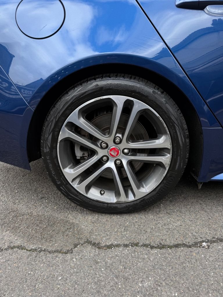 Used Jaguar XE 2021 for sale - 76386390: Photo 15