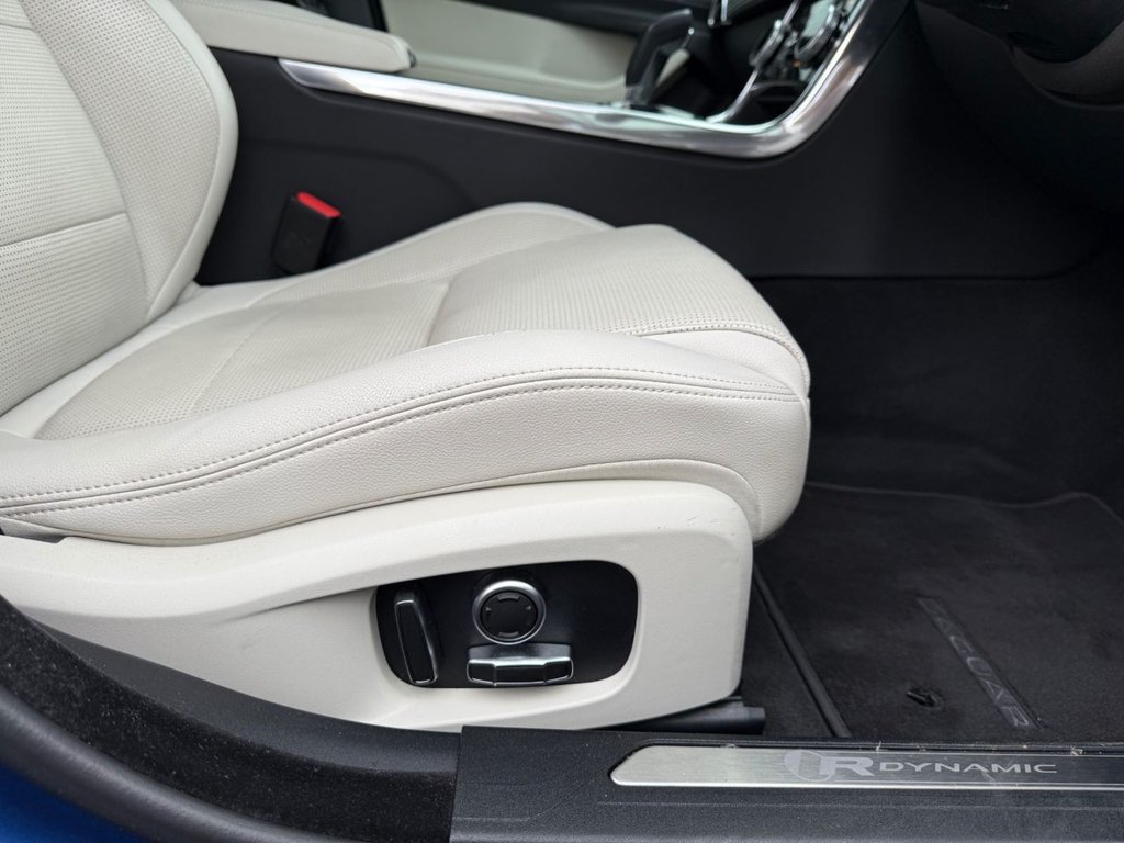 Used Jaguar XE 2021 for sale - 76386390: Photo 24